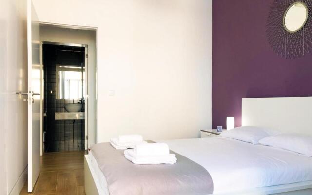 Lovelystay - Bright And Spacious Flat in Graça