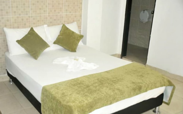 Hotel Laurel Plaza
