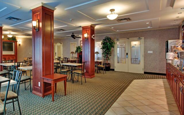Holiday Inn Express & Suites Medicine Hat Transcanada Hwy 1 by IHG