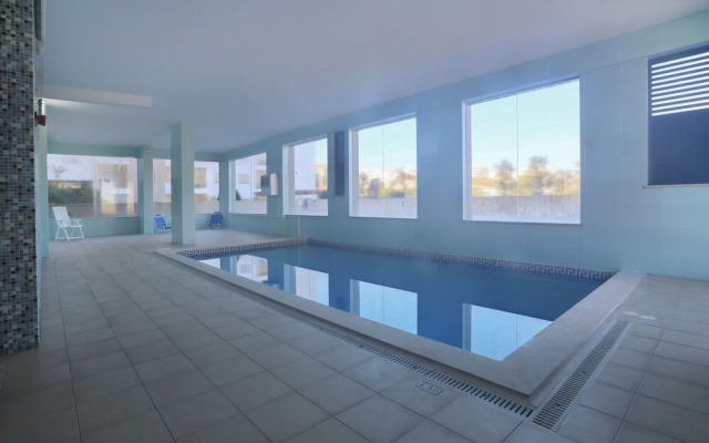 3-bedroom Apt, Sleeps 6, Pool, Gym & Jacuzzi
