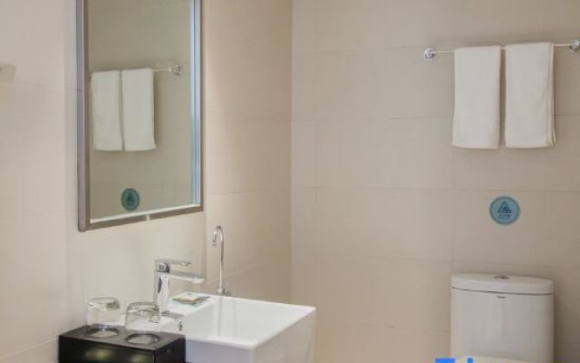 Homeinn Selected Hotel (Shanghai Malu Subway Station Darong City)