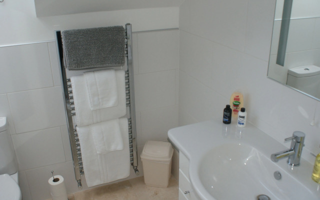 Tirah Bed and Breakfast