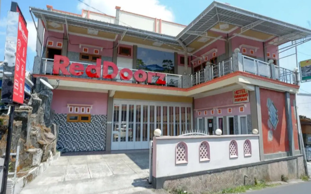 RedDoorz near Desa Wisata Tambi Dieng