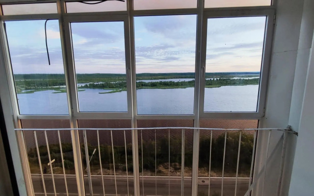 Nadym House (Надым Хаус)  на улице Рыжкова