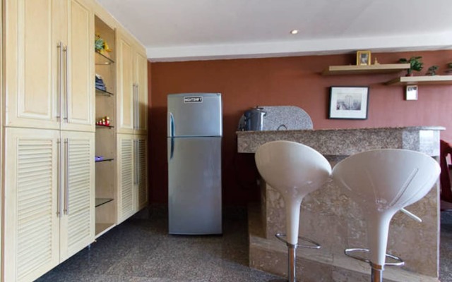 Galare Thong Tower Apartment & Condominium