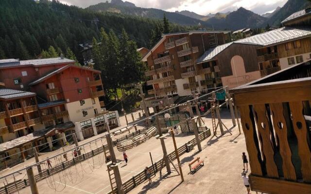 Valfrejus Studio 19m2 cosy 4 couchages 60 m des pistes