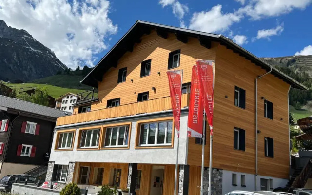 Mountain Lodge Sedrun