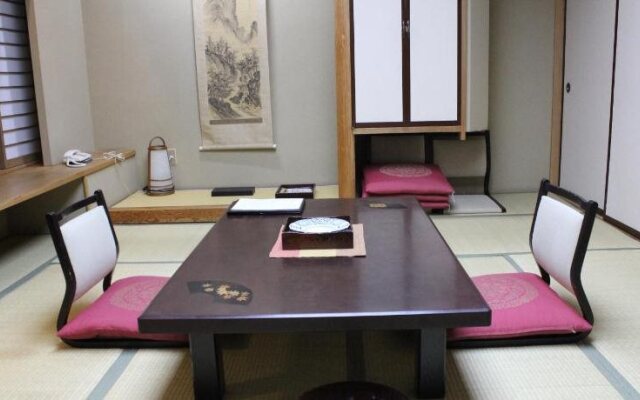 Yanagiya