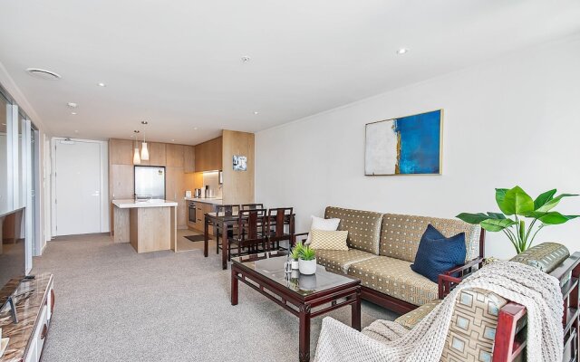 Penthouse with Access to Exclusive Rooftop Terrace