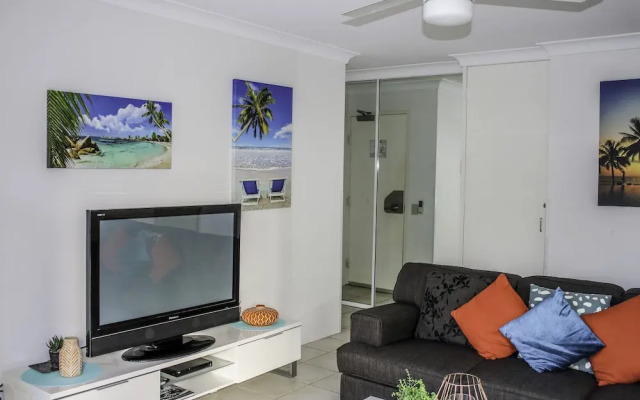 Surfers Beach Holiday Apartments