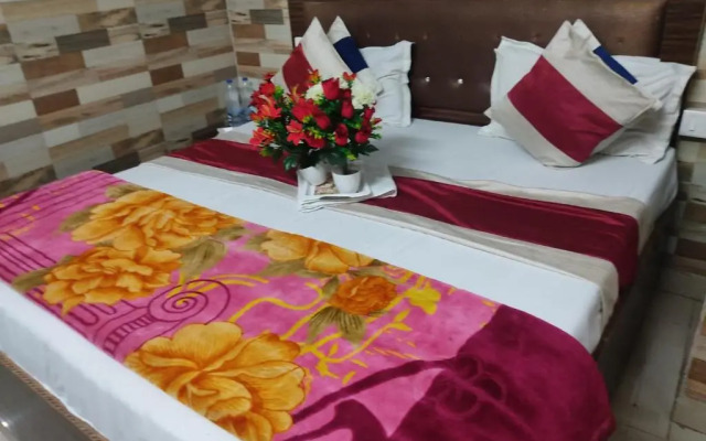 Hotel Shine Inn by OYO Rooms