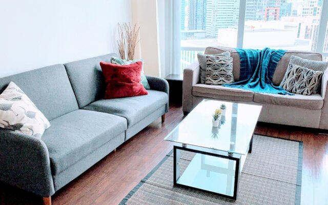 Room near Blue Jays CN Tower