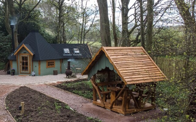 Punch Tree Cabins Cosy Cabin in the Woods for Two