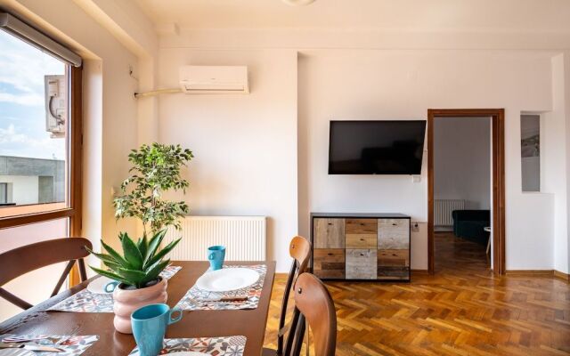 Downtown Victoria Apartments By CityBookings