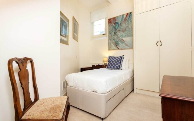 Linden Gardens Mews