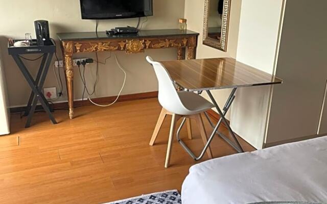 Twenty 4 Hour Rest Bed & Breakfast 3