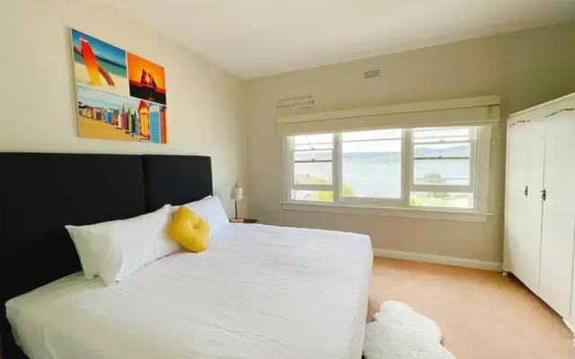 Spectacular River View- Lindisfarne