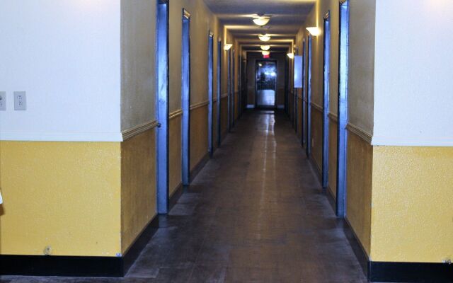 Airport Inn - Chattanooga