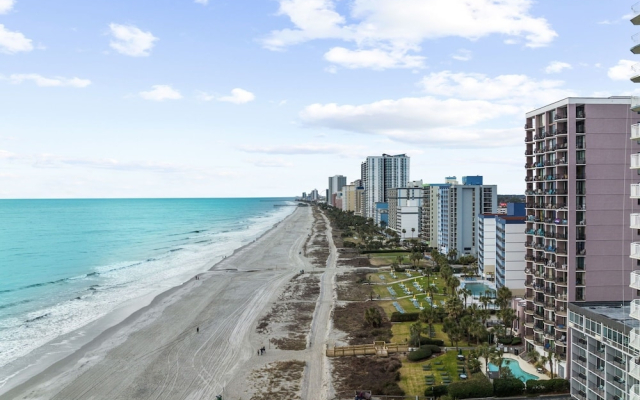 Paradise Palms 106