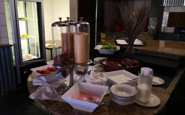 Riverstone Lodge