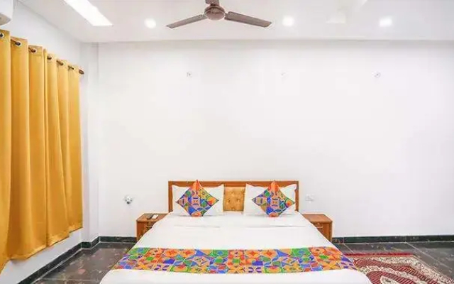 Fabexpress The Grand Suite