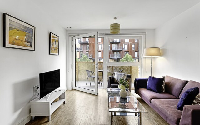 Beautiful Apartment in Surrey Quays