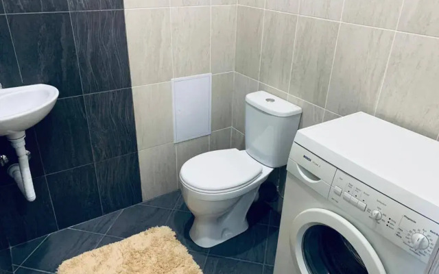 Pritomskij 29 Trehkomnatnye apartamenty rjadom s Kadetskim uchilischem