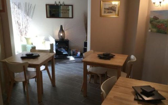 Newminster Cottage B & B