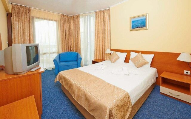 Paradise Hotel - Pomorie