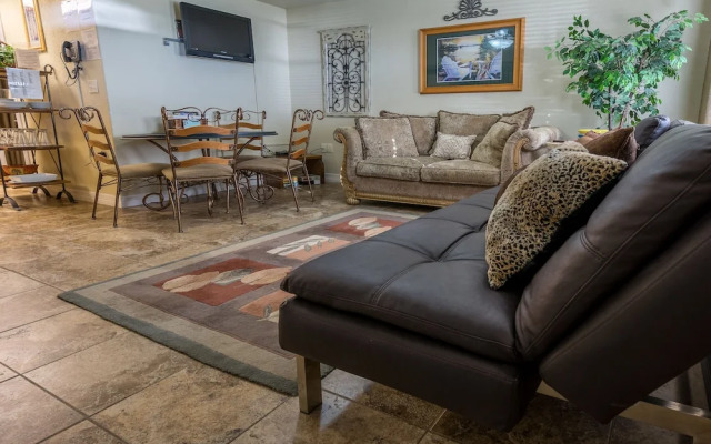 Canyon Lake Condos - Lakeview Vacation Rentals