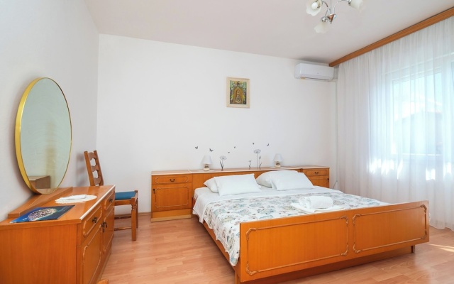 Apartment Luketa