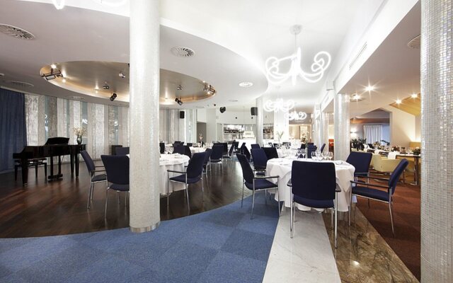 Niebieski Art Hotel & Spa