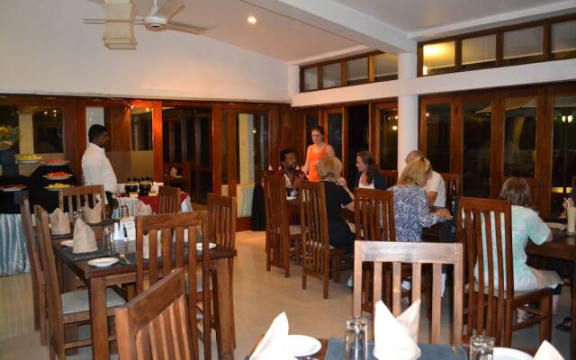 The Lakeside Hotel at Nuwarawewa