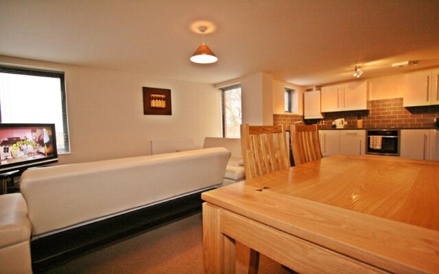 Central Serviced Apartments - 84 Gloucester Rd