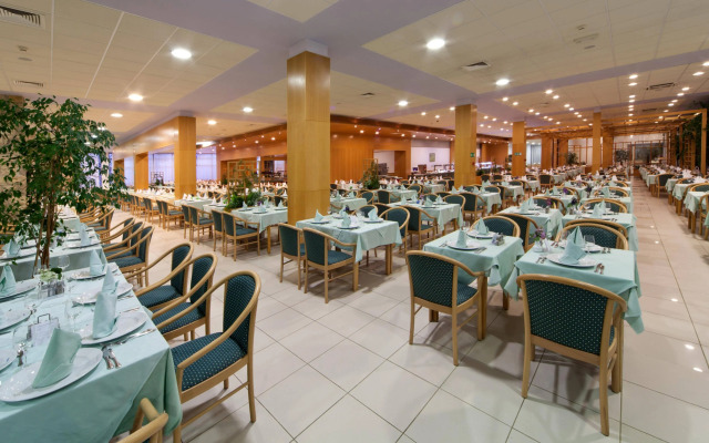 Bluesun Hotel Alga