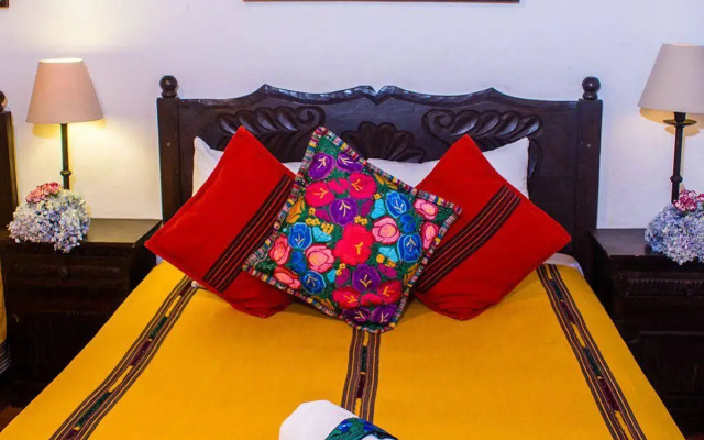 Las Camelias Inn