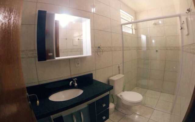 6 Bedroom House - 205