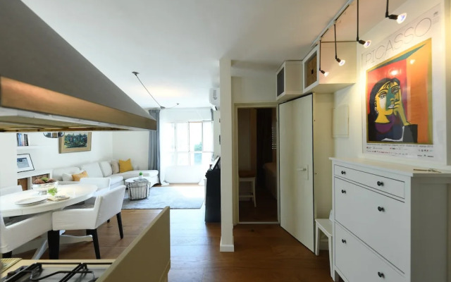 Boutique 1BR Apt with parking