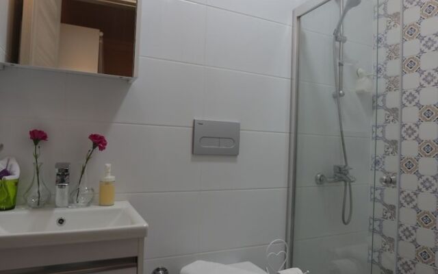 Muhit Alacati Butik Otel