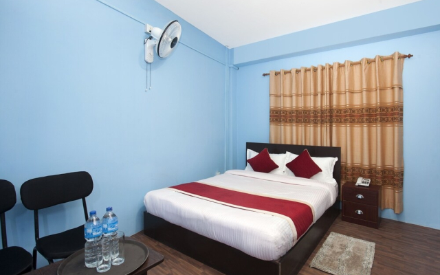 Oyo 419 Hotel Crossroads