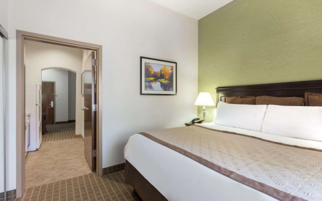 Hawthorn Extended Stay by Wyndham Kingsland