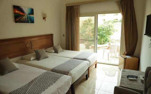 Silver Beach Boutique Hotel