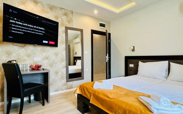 Side One Design Hotel