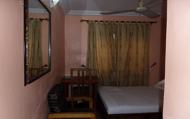 Metro Hotel Ajeigbe
