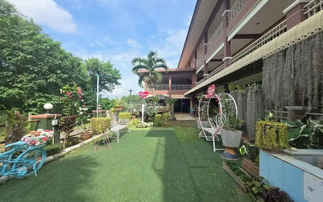 Phaiboon Hotel & Resort