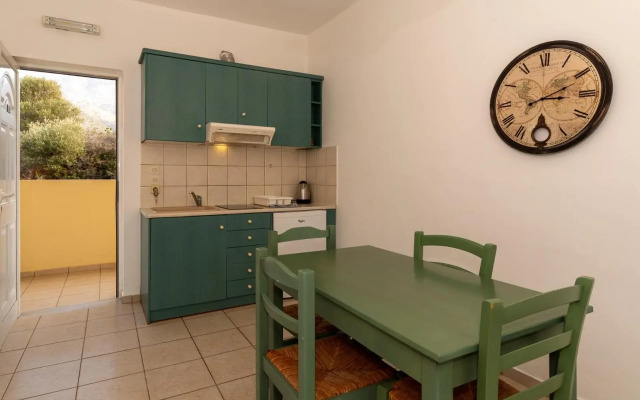 Elpis Studios & Apartments