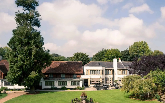 Sunday Box Hill Burford Bridge Hotel