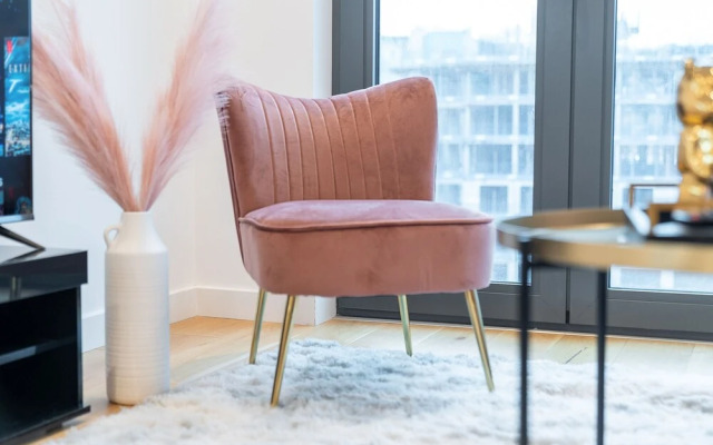 Deluxe 1 Bedroom Stylish Apartment - City Centre