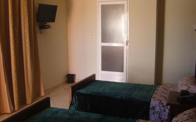 Riad Firdaous Achark