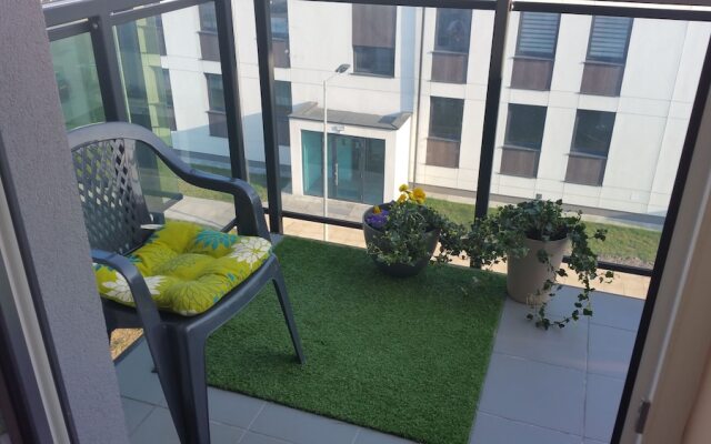 Near Train Station Apartment